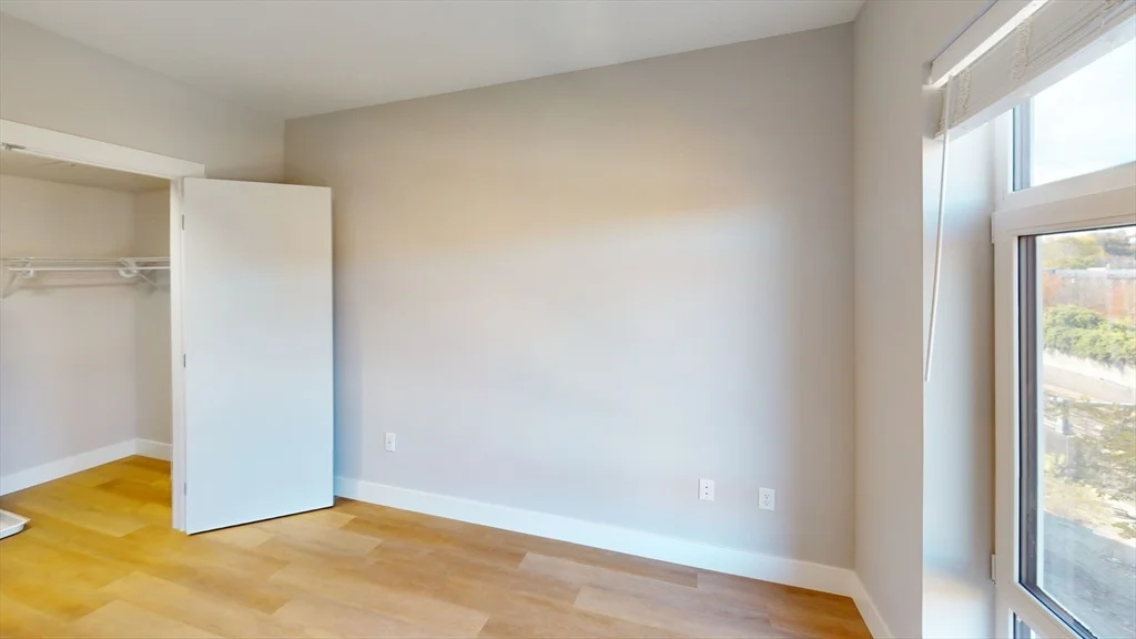 1 bed, 1 bath apartment for rent at 250 Centre Unit 411, Jamaica Plain — photo 6 of 17