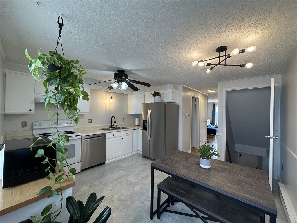 2 bed, 1 bath apartment for rent at 250 Congress Ave Unit 22, Chelsea — photo 2 of 20
