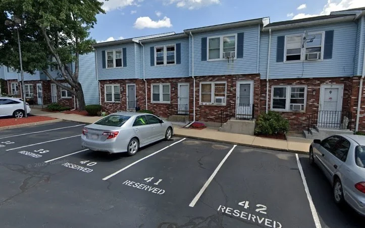2 bed, 1 bath apartment for rent at 250 Congress Ave Unit 40, Chelsea