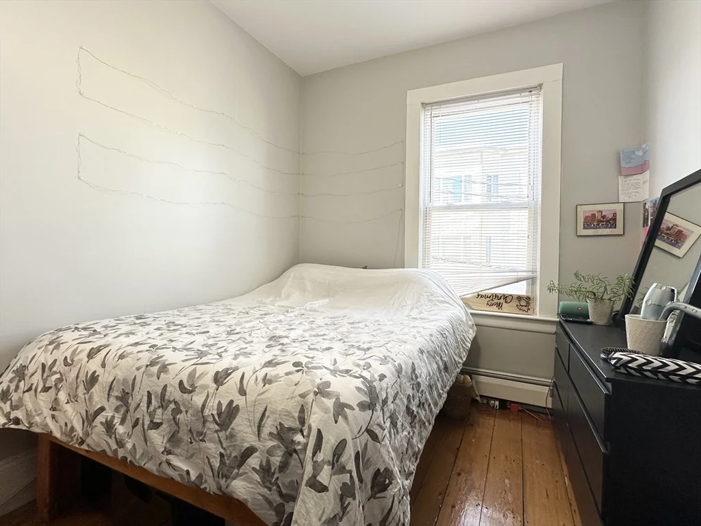3 bed, 1 bath apartment for rent at 250 Elm St Unit 2, Inman Square — photo 10 of 11