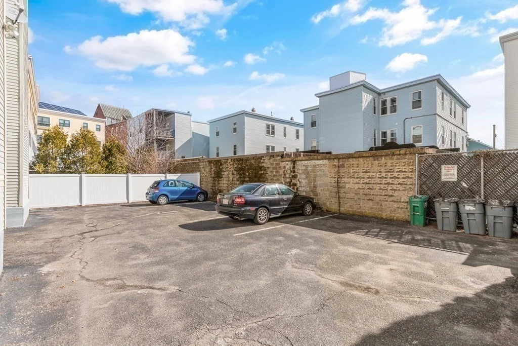 3 bed, 1 bath apartment for rent at 250 Elm St Unit 3, Inman Square — photo 11 of 12