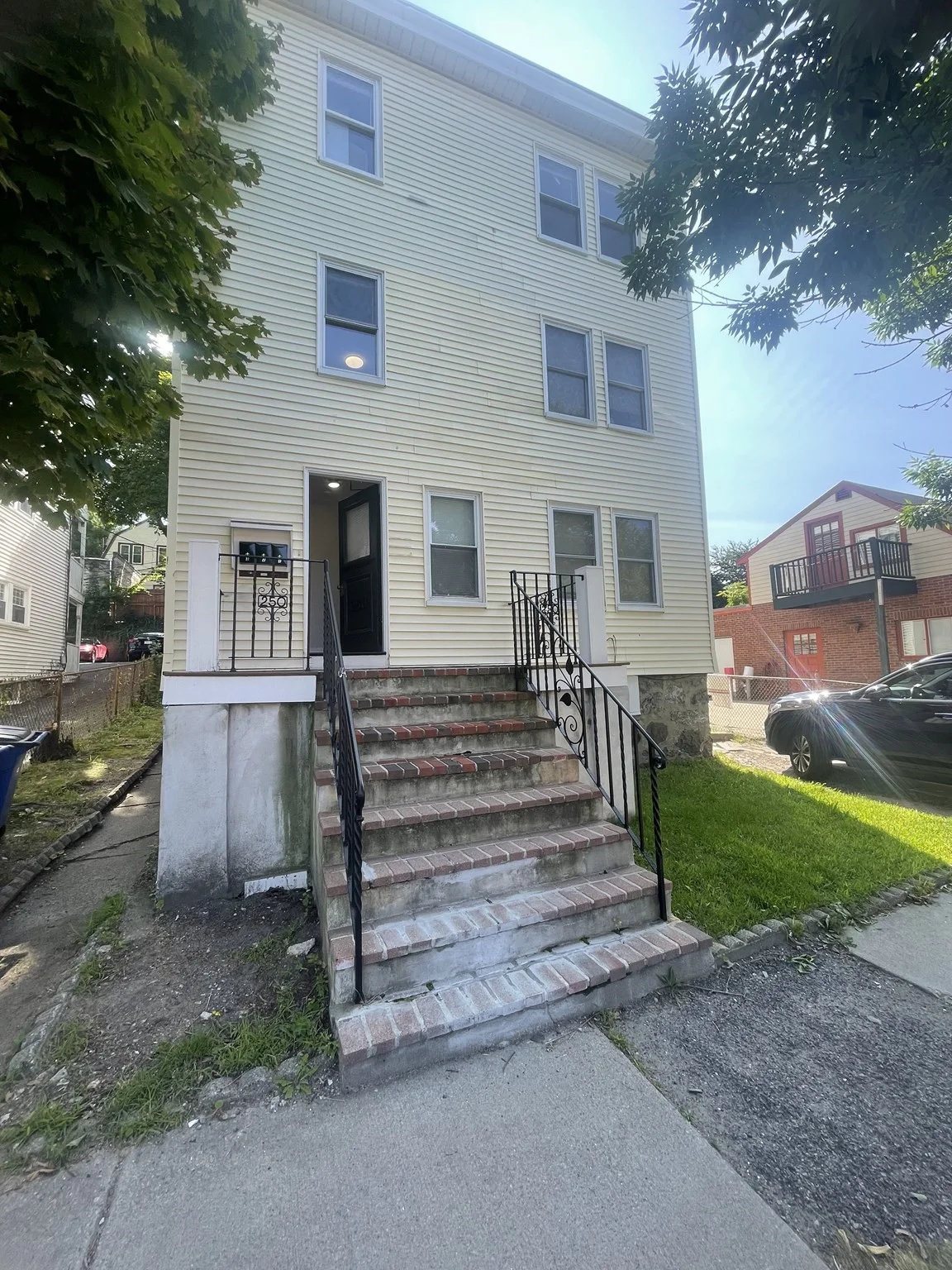 2 bed, 1 bath apartment for rent at 250 Hyde Park Ave Unit 1A, Jamaica Plain — photo 12 of 15
