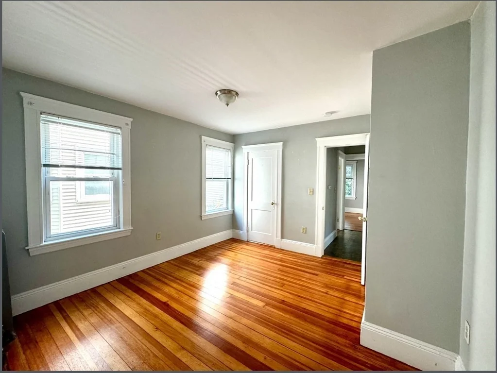 2 bed, 1 bath apartment for rent at 250 Hyde Park Ave Unit 3, Jamaica Plain — photo 2 of 7