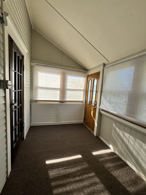 1 bed, 1 bath apartment for rent at 250 Jarry St, Far North — photo 15 of 18