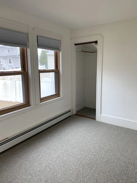 1 bed, 1 bath apartment for rent at 250 Jarry St, Far North — photo 7 of 18