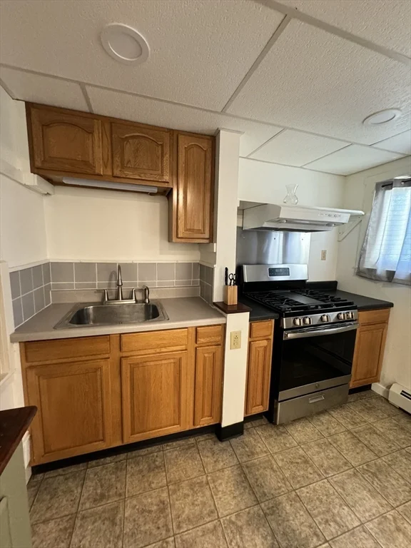 1 bed, 1 bath apartment for rent at 250 Jarry St, Far North — photo 9 of 18