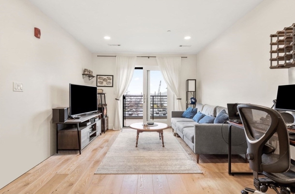1 bed, 1 bath apartment for rent at 250 Meridian St Unit 202, East Boston — photo 2 of 12