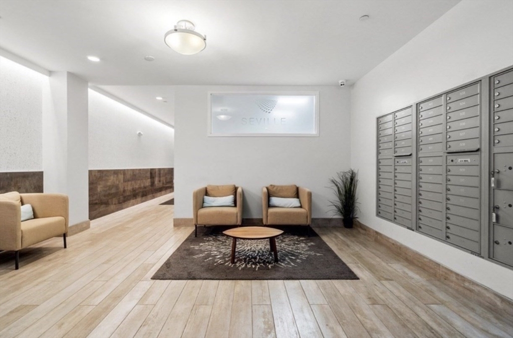 1 bed, 1 bath apartment for rent at 250 Meridian St Unit 202, East Boston — photo 10 of 12