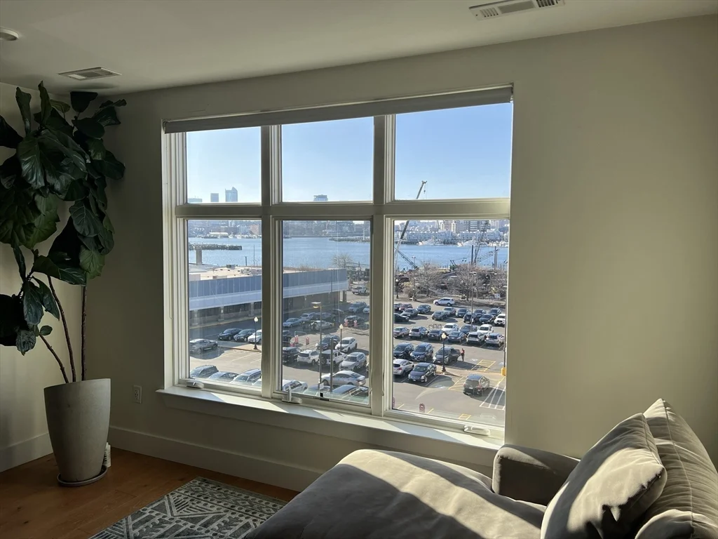 2 bed, 2 bath apartment for rent at 250 Meridian St Unit 408, Boston — photo 2 of 18