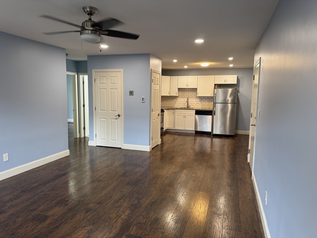 2 bed, 1 bath apartment for rent at 250 Nesmith St Unit A19, Belvidere — photo 6 of 19