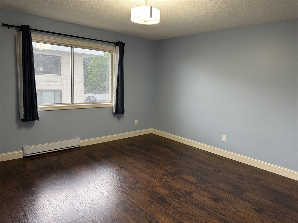 2 bed, 1 bath apartment for rent at 250 Nesmith St Unit A19, Belvidere — photo 10 of 19