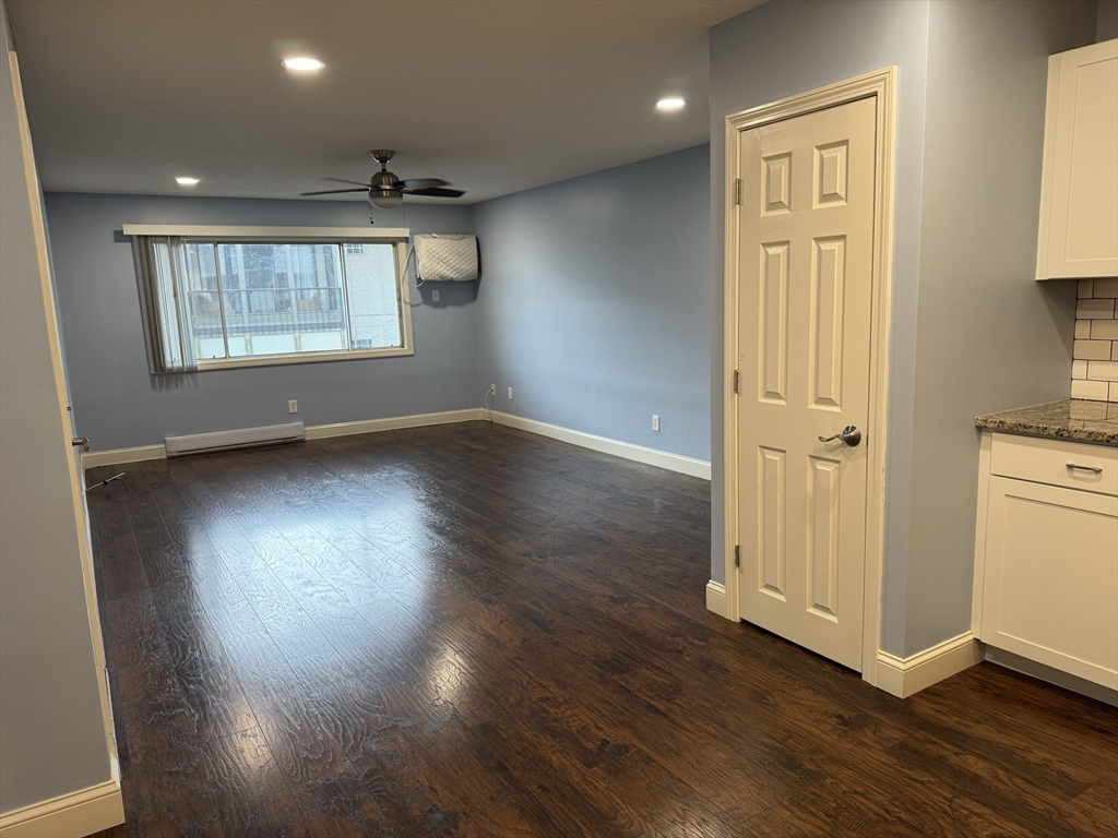 2 bed, 1 bath apartment for rent at 250 Nesmith St Unit A19, Belvidere — photo 7 of 19