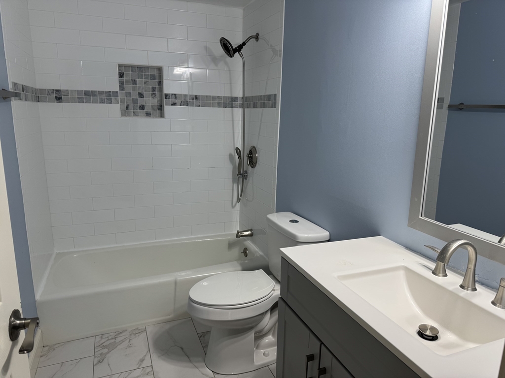 2 bed, 1 bath apartment for rent at 250 Nesmith St Unit A19, Belvidere — photo 12 of 19