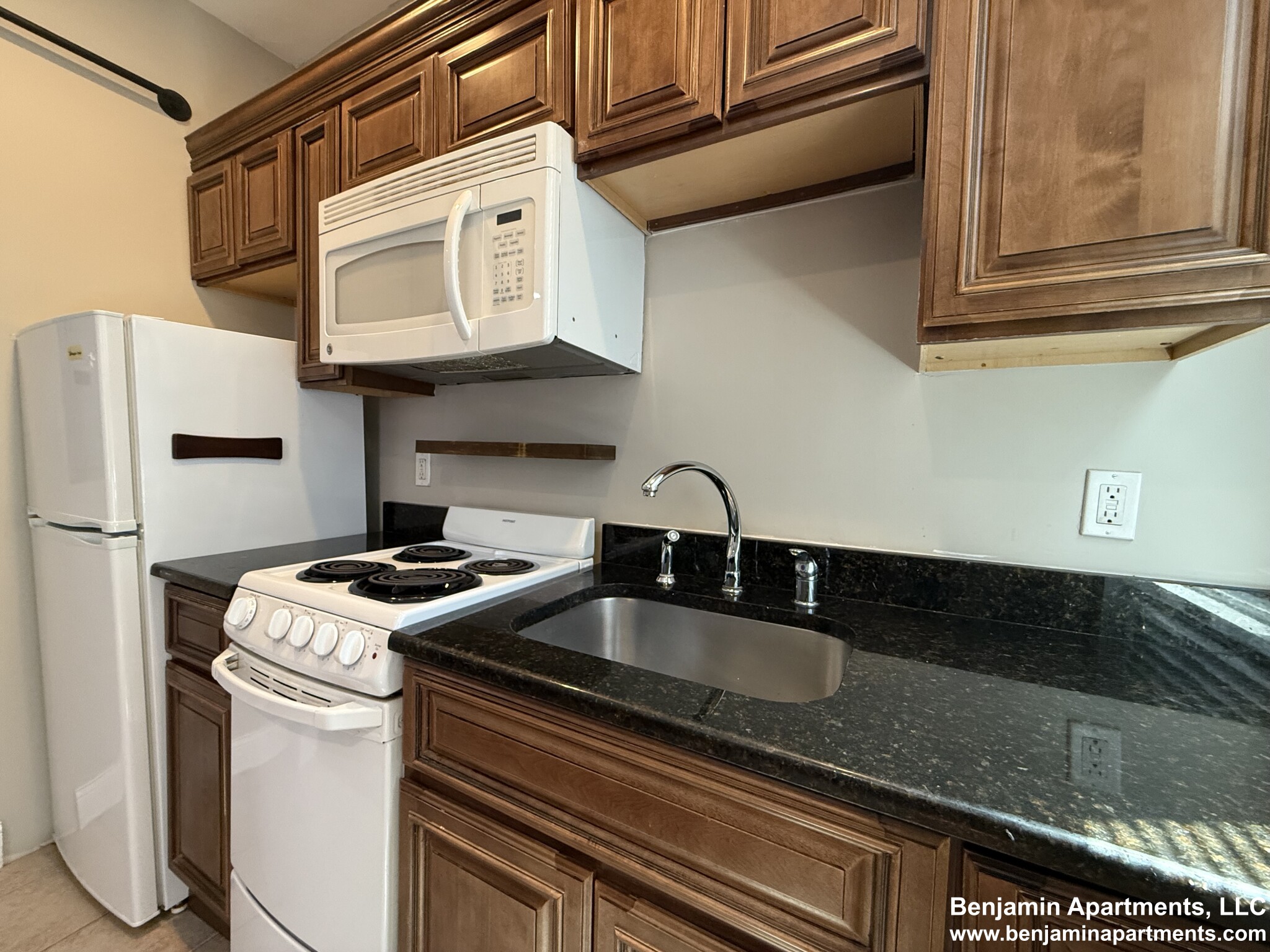 Studio bed, 1 bath apartment for rent at 250 Newbury St Unit 11R, Back Bay — photo 6 of 9