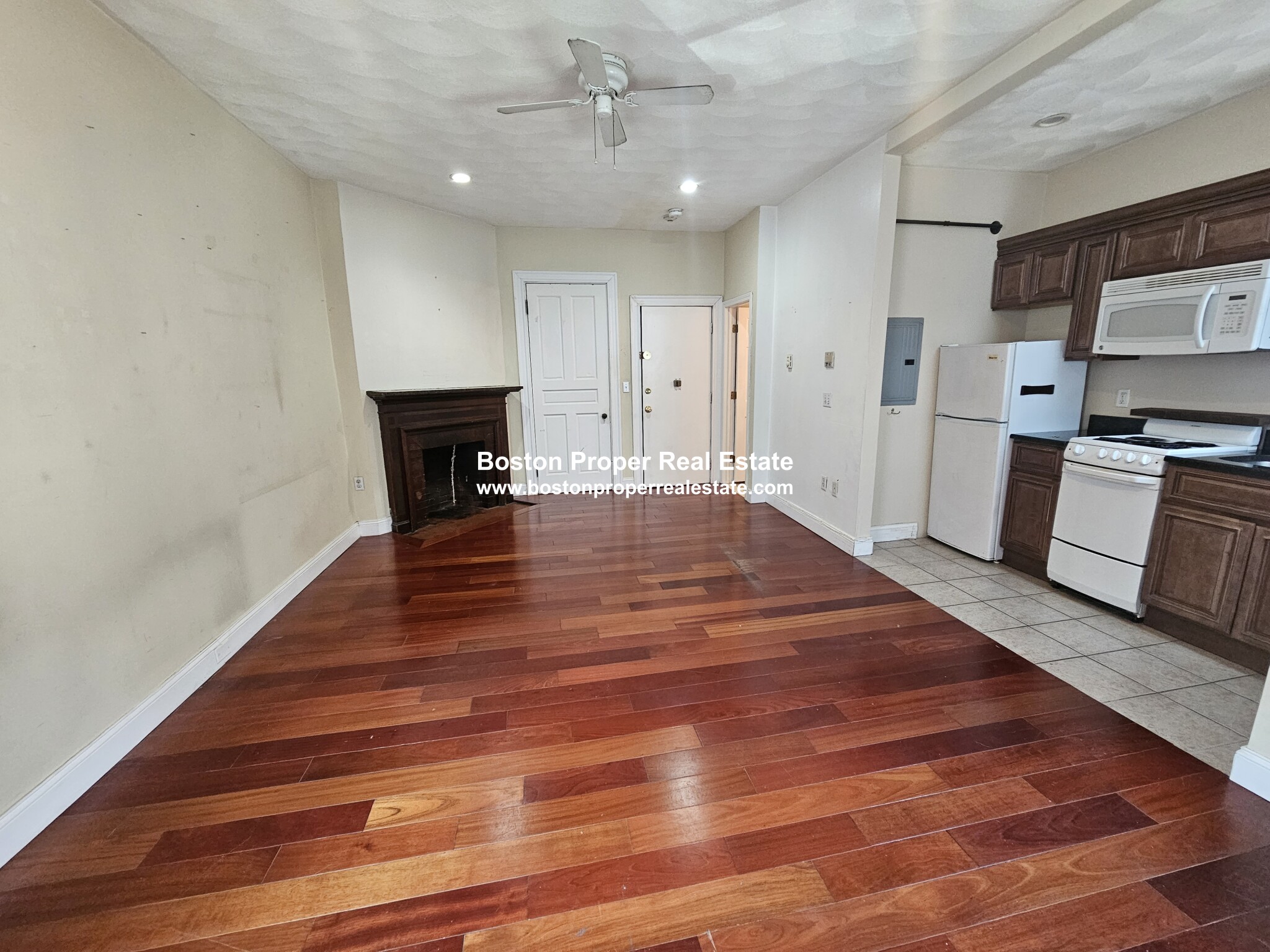 Studio bed, 1 bath apartment for rent at 250 Newbury St Unit 1R, Back Bay — photo 8 of 15