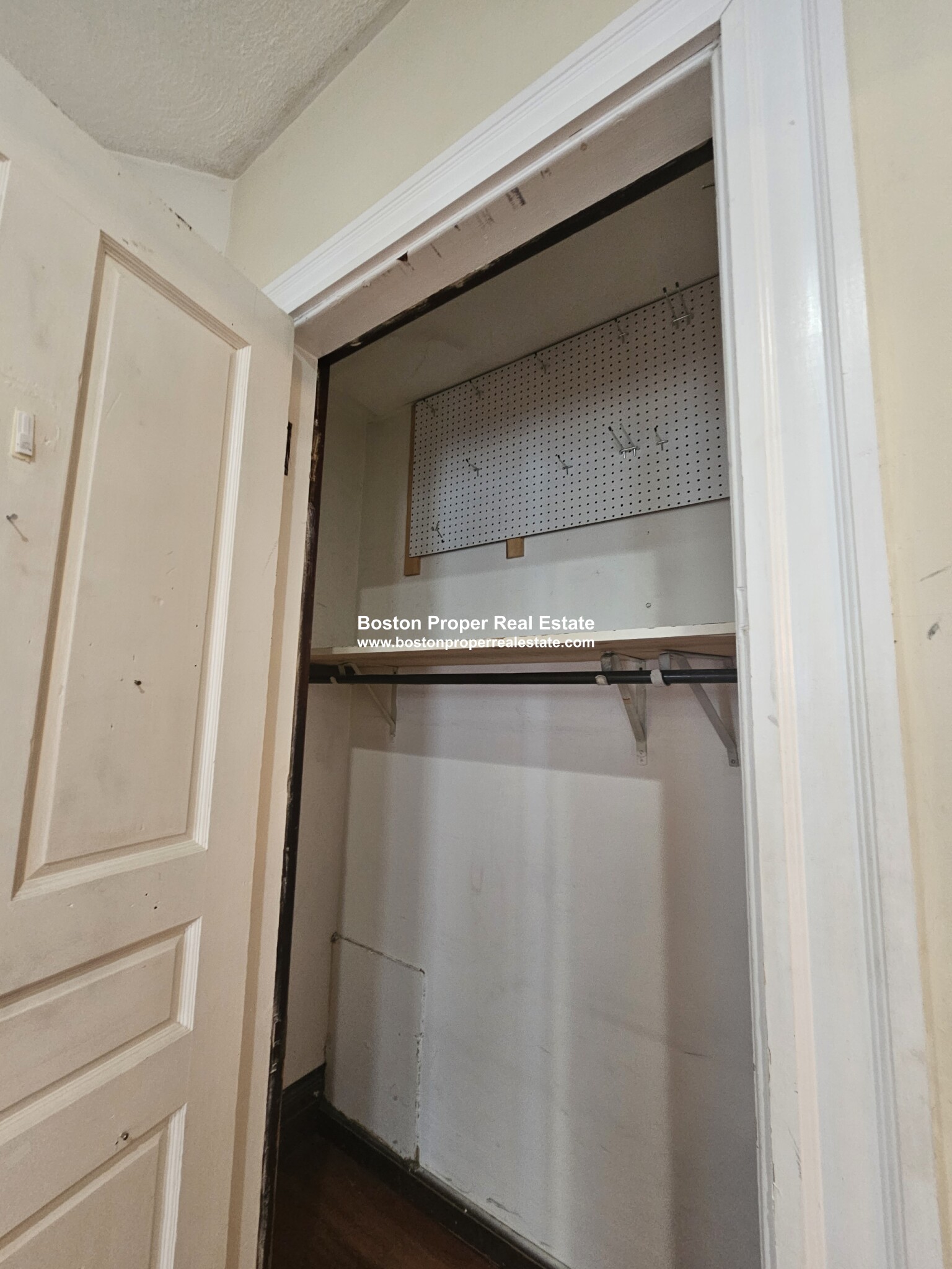 Studio bed, 1 bath apartment for rent at 250 Newbury St Unit 1R, Back Bay — photo 9 of 15