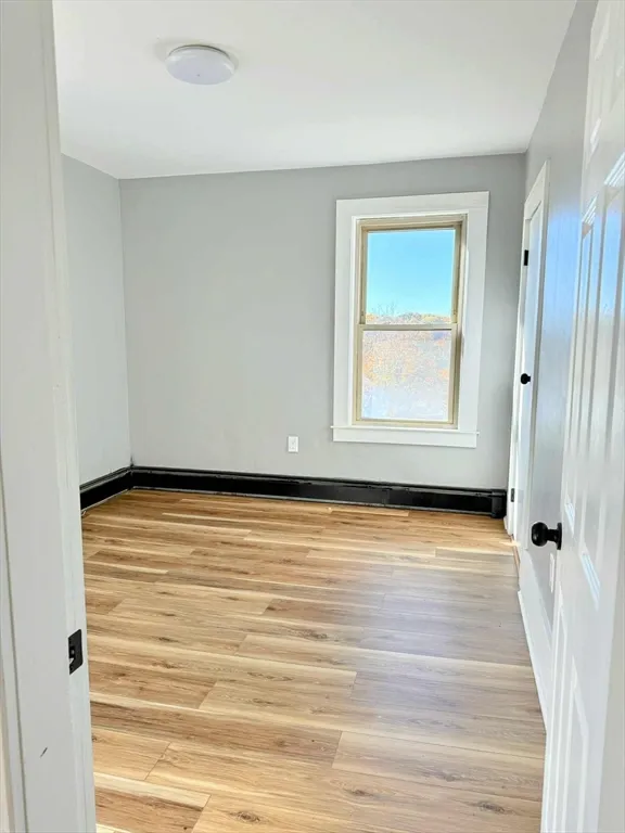 3 bed, 1 bath apartment for rent at 250 Pine St Unit 3, Gardner — photo 7 of 13