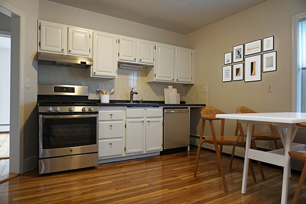 3 bed, 1 bath apartment for rent at 250 River St Unit 2, Bleachery — photo 2 of 11