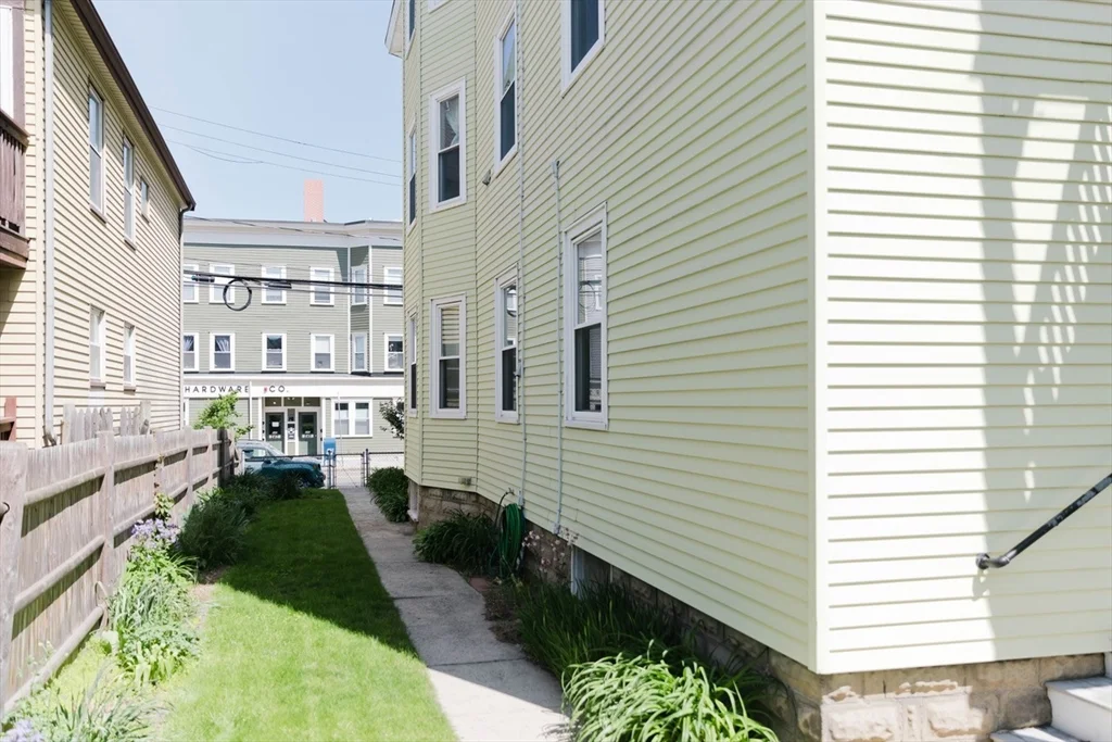 2 bed, 1 bath apartment for rent at 250 Walden St Unit 3, Neighborhood Nine — photo 13 of 13