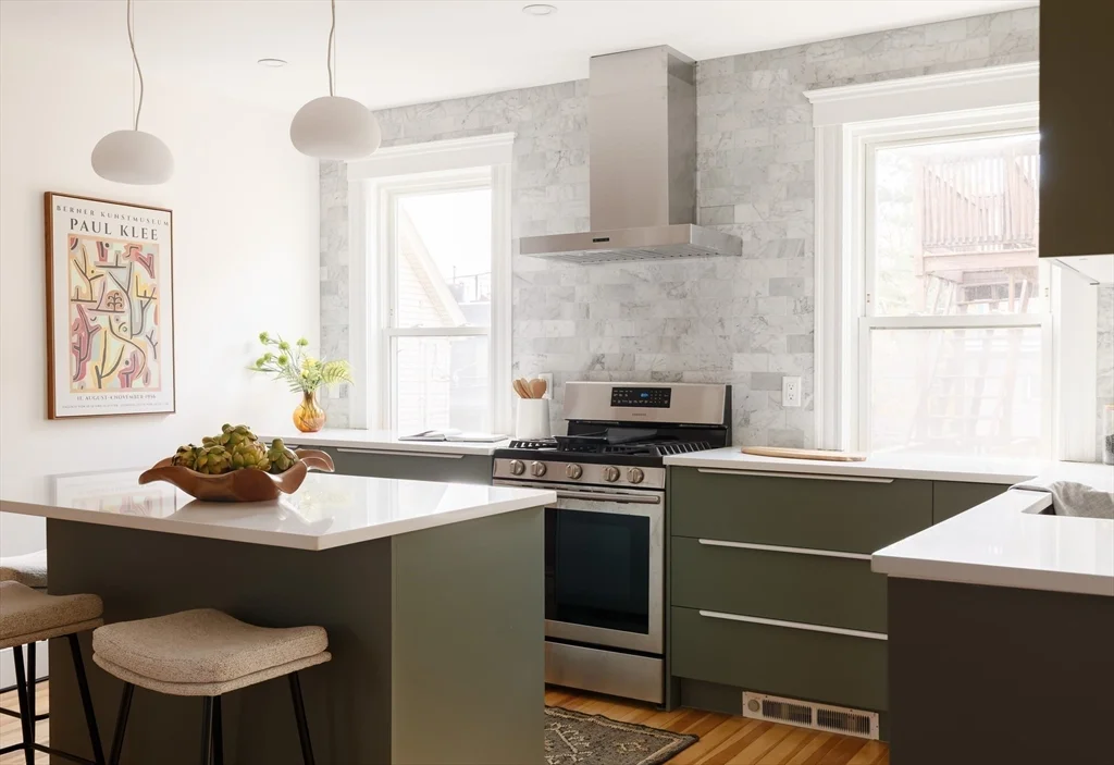 2 bed, 1 bath apartment for rent at 250 Walden Unit 2, Neighborhood Nine — photo 2 of 16
