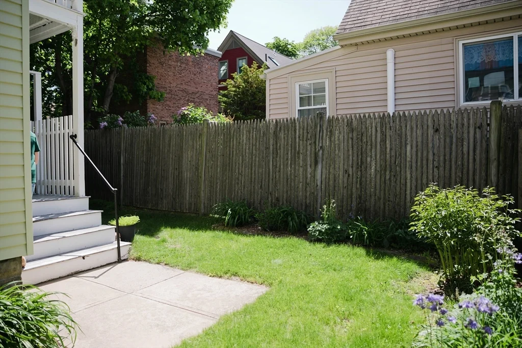 2 bed, 1 bath apartment for rent at 250 Walden Unit 2, Neighborhood Nine — photo 16 of 16
