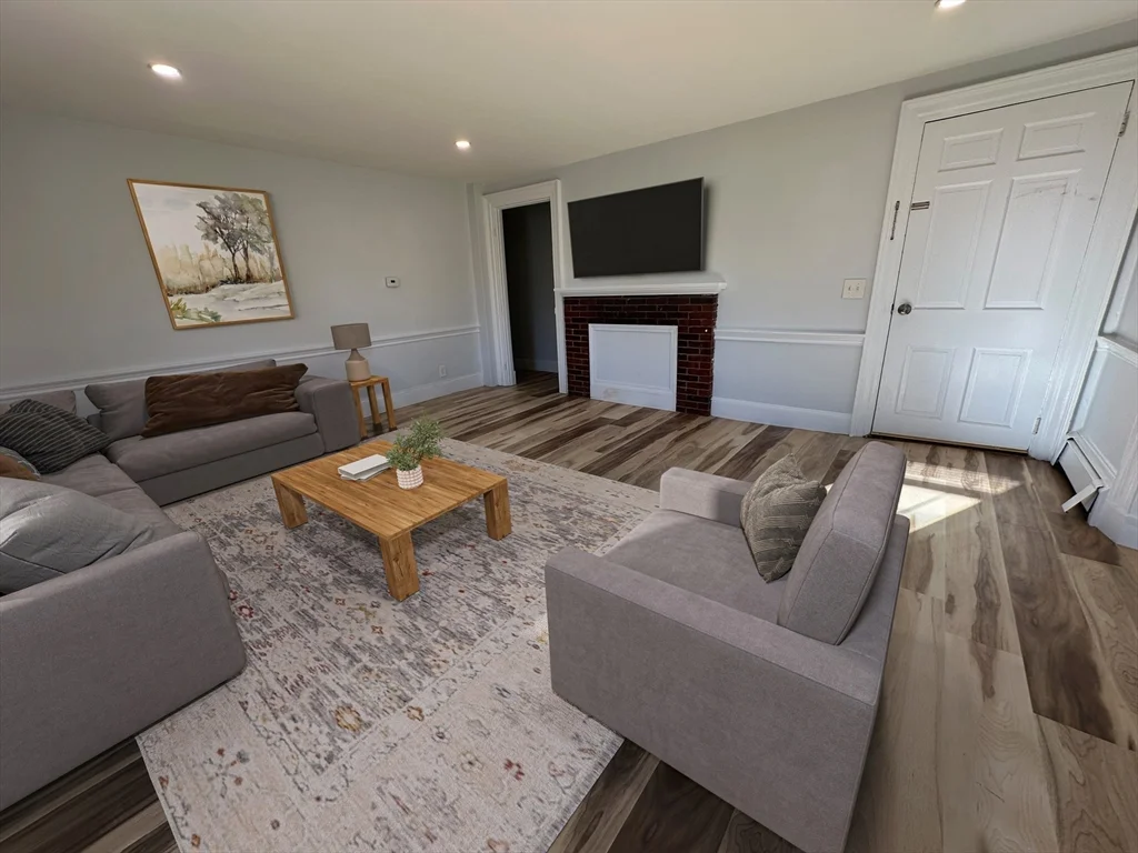 2 bed, 1 bath apartment for rent at 250 Walnut St Unit A, Framingham — photo 13 of 19