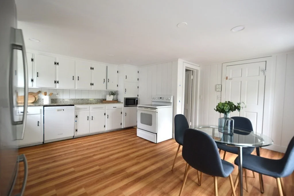2 bed, 1 bath apartment for rent at 250 Walnut St Unit B, Framingham — photo 6 of 16
