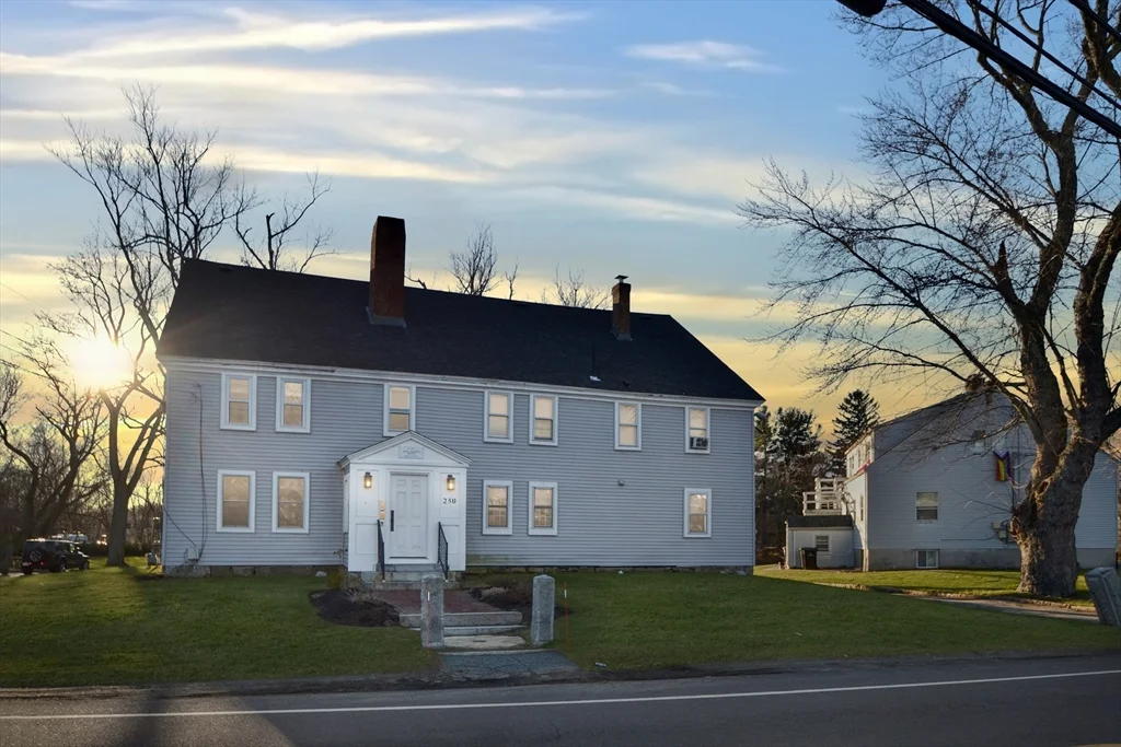2 bed, 1 bath apartment for rent at 250 Walnut St Unit B, Framingham