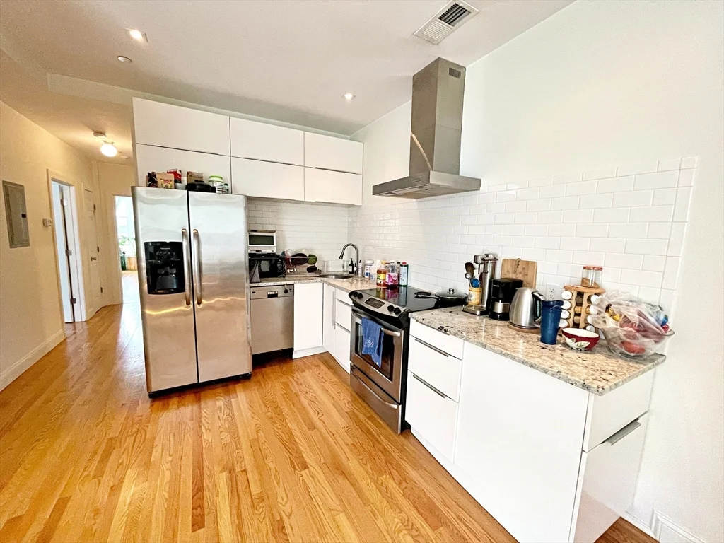 2 bed, 1 bath apartment for rent at 250 Webster St Unit 2, East Boston