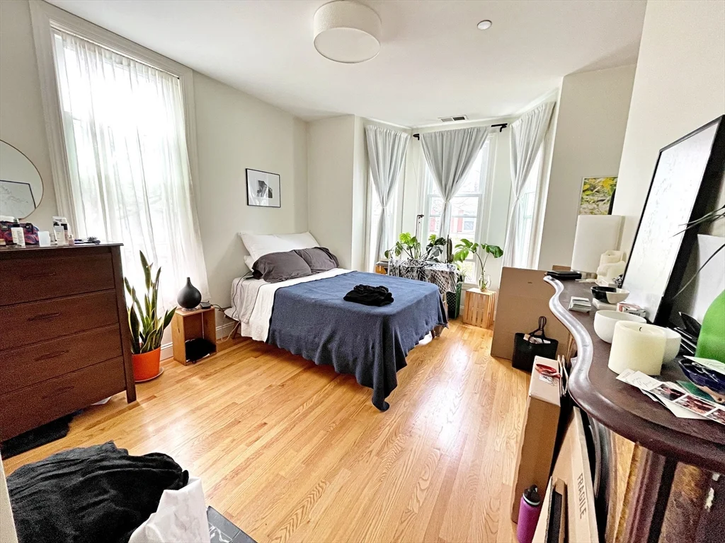2 bed, 1 bath apartment for rent at 250 Webster St Unit 2, East Boston — photo 8 of 12