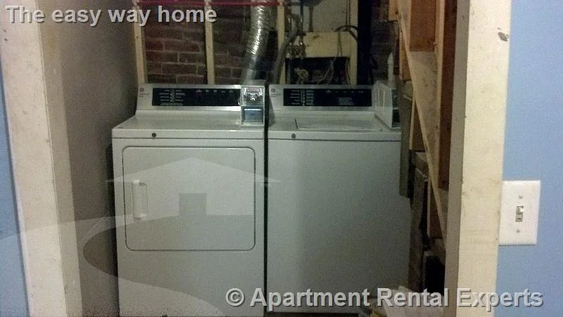 4 bed, 2 bath apartment for rent at 250 Western Ave Unit 1, Riverside — photo 12 of 12