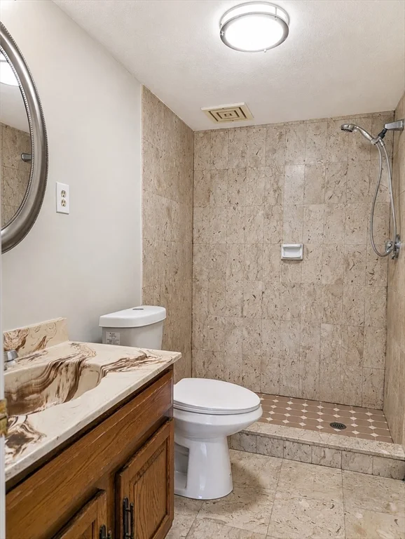 2 bed, 2 bath apartment for rent at 2500 Mystic Valley Pkwa Unit 303, Medford — photo 4 of 14