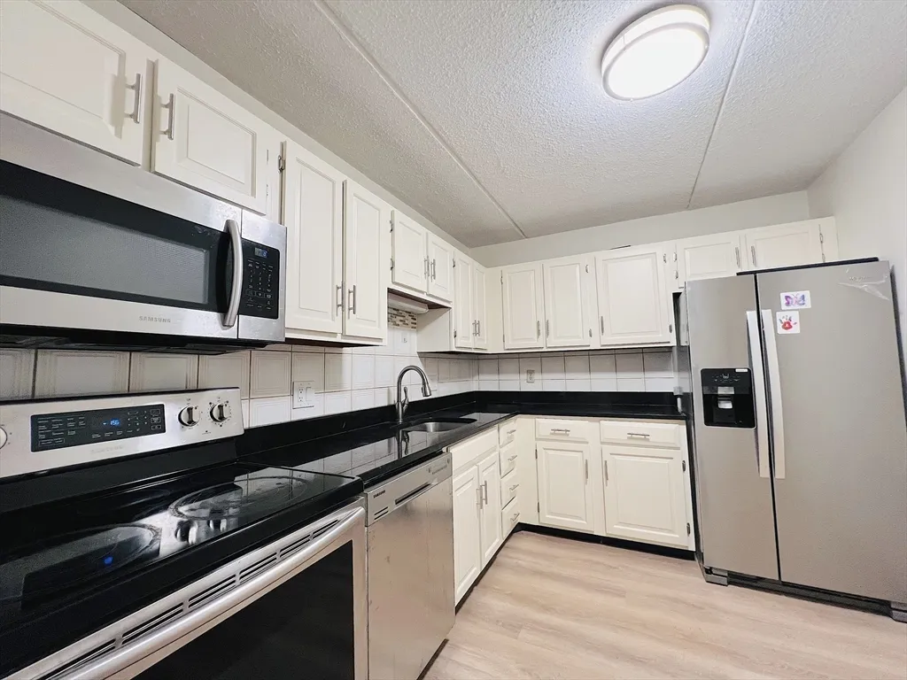 2 bed, 2 bath apartment for rent at 2500 Mystic Valley Pkwa Unit 806, West Medford — photo 20 of 41
