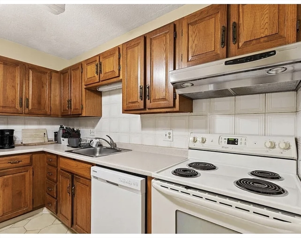 2 bed, 2 bath apartment for rent at 2500 Mystic Valley Pkwy Unit 507, Medford — photo 15 of 29