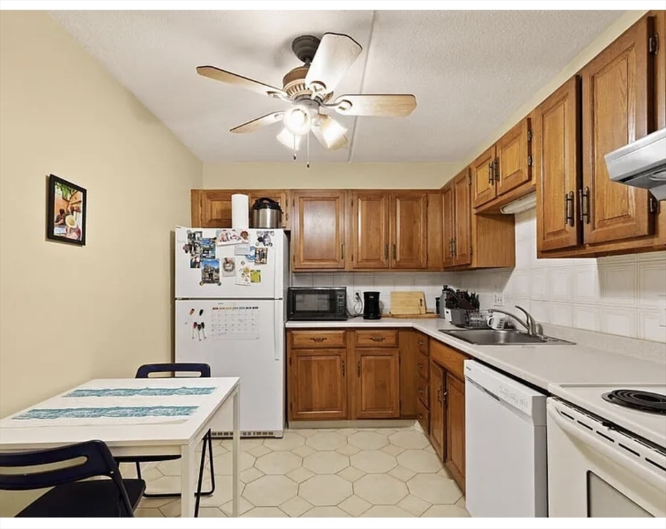 2 bed, 2 bath apartment for rent at 2500 Mystic Valley Pkwy Unit 507, Medford — photo 16 of 29
