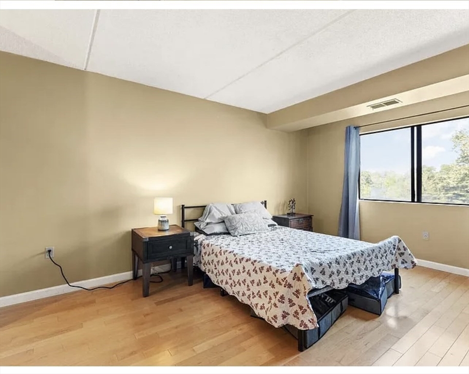 2 bed, 2 bath apartment for rent at 2500 Mystic Valley Pkwy Unit 507, Medford — photo 11 of 29