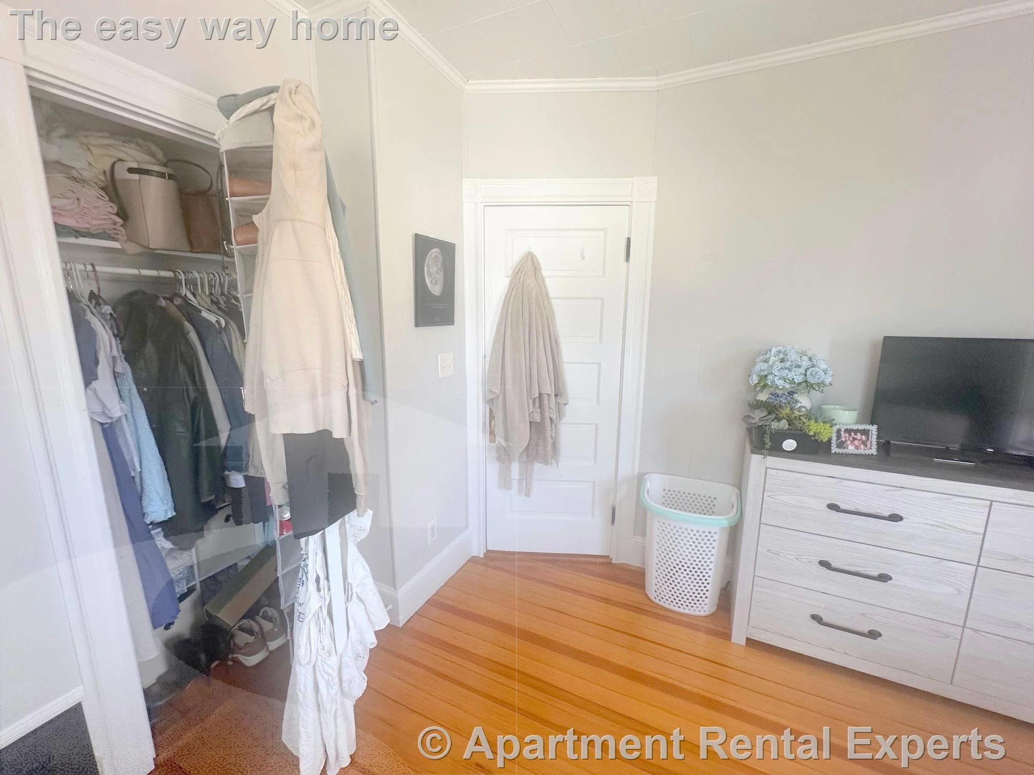 4 bed, 2 bath apartment for rent at 251-253 Arlington St Unit 2, Tufts — photo 9 of 22