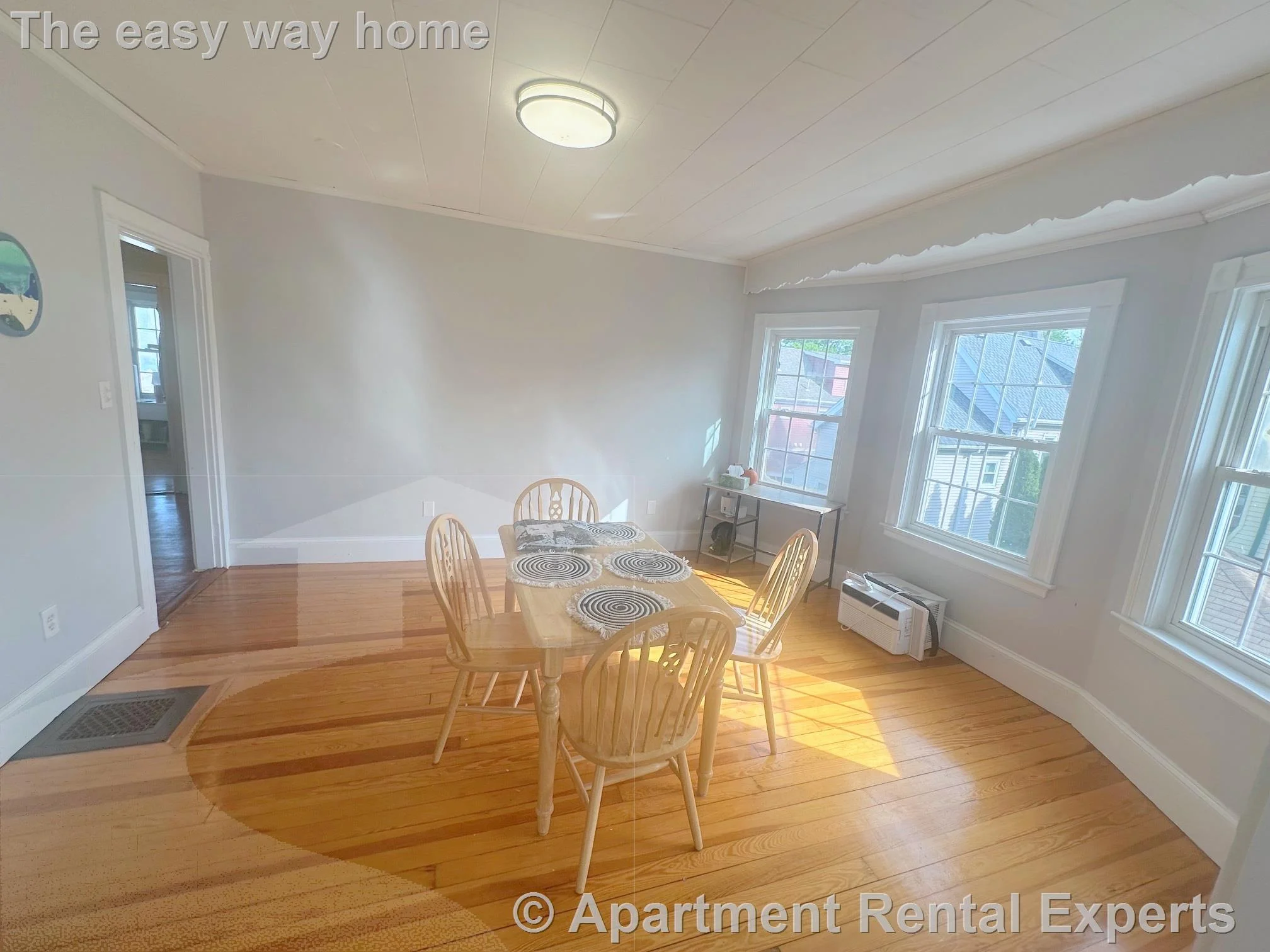 4 bed, 2 bath apartment for rent at 251-253 Arlington St Unit 2, Tufts — photo 5 of 22