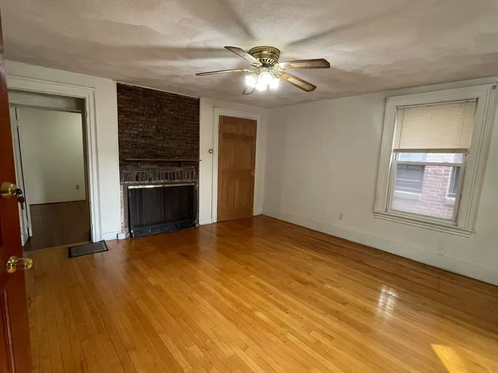 1 bed, 1 bath apartment for rent at 251 Broadway Unit 1, The Port — photo 2 of 11