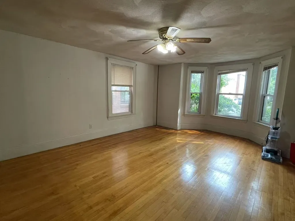 1 bed, 1 bath apartment for rent at 251 Broadway Unit 1, The Port — photo 3 of 11
