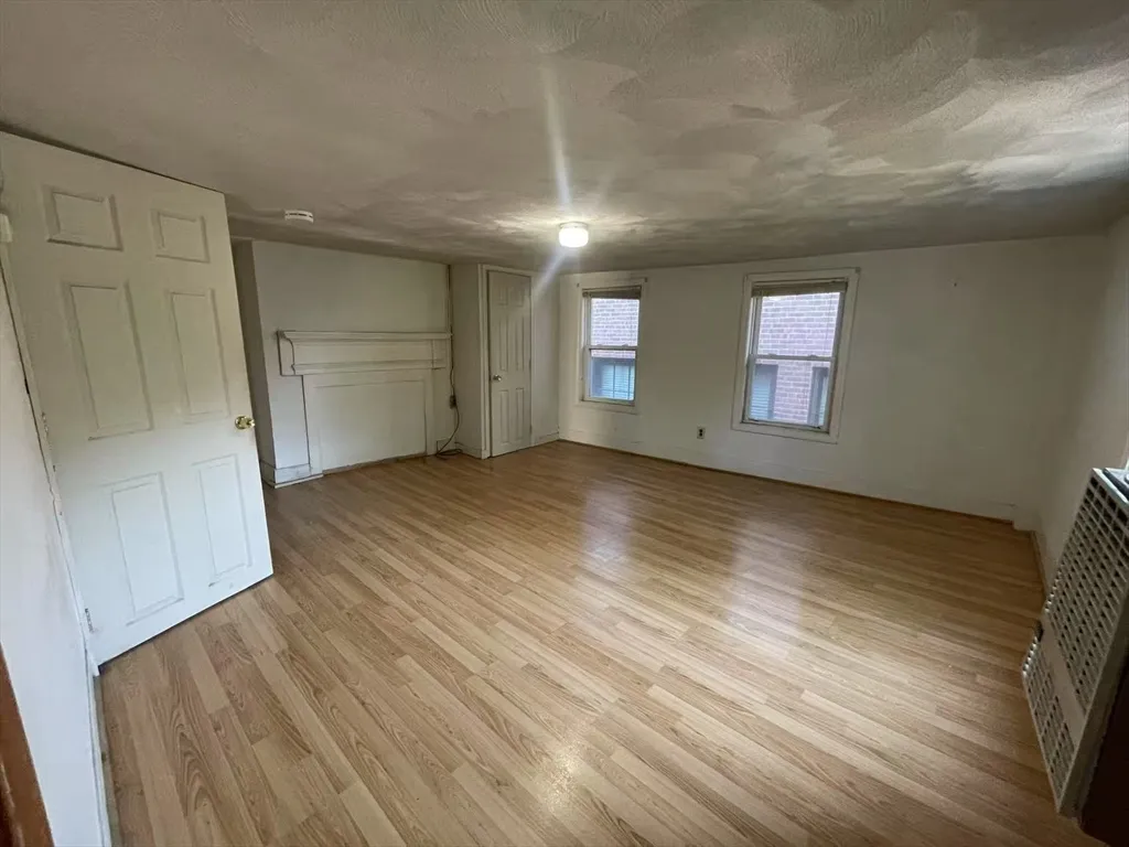 1 bed, 1 bath apartment for rent at 251 Broadway Unit 3, The Port — photo 4 of 8