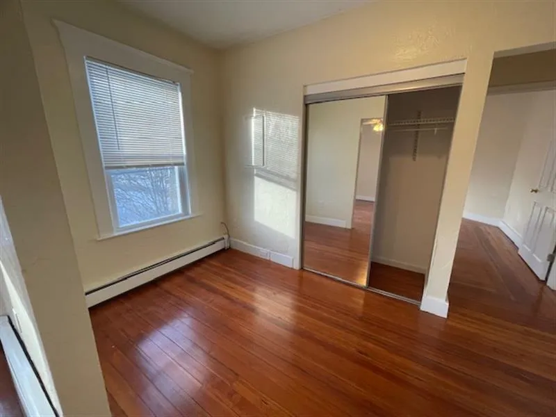 3 bed, 1 bath apartment for rent at 251 Central Ave Unit 2, Medford — photo 10 of 17