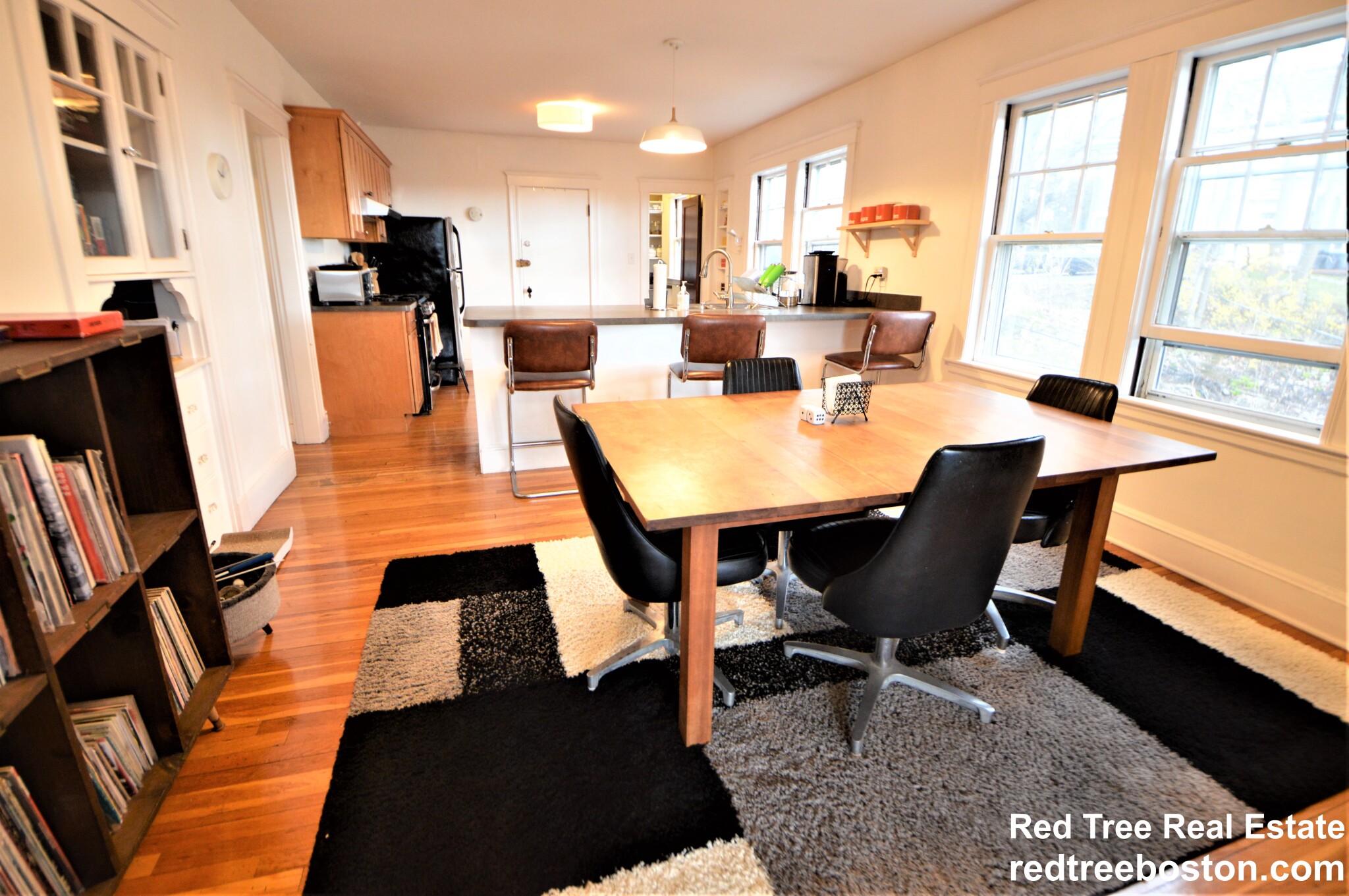 2 bed, 1 bath apartment for rent at 251 Chestnut Ave Unit 3, Jamaica Plain — photo 4 of 18