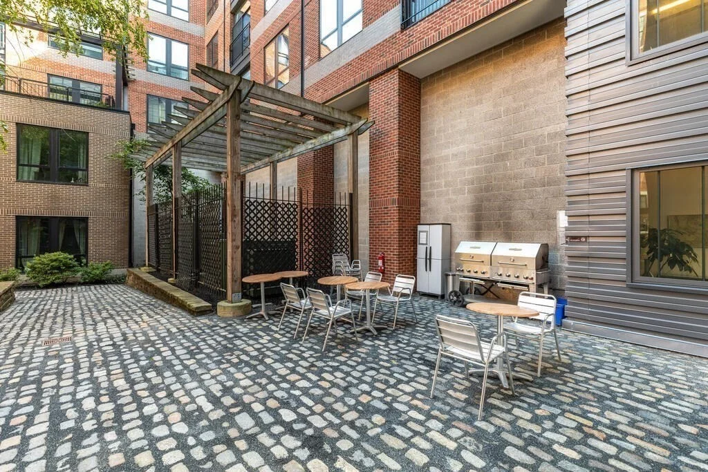 1 bed, 2 bath apartment for rent at 251 Heath St Unit 209, Jamaica Plain — photo 11 of 14
