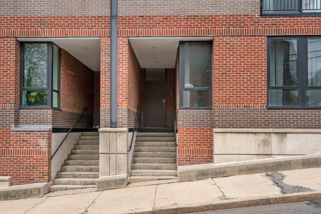 2 bed, 1 bath apartment for rent at 251 Heath St Unit 220, Jamaica Plain — photo 19 of 21