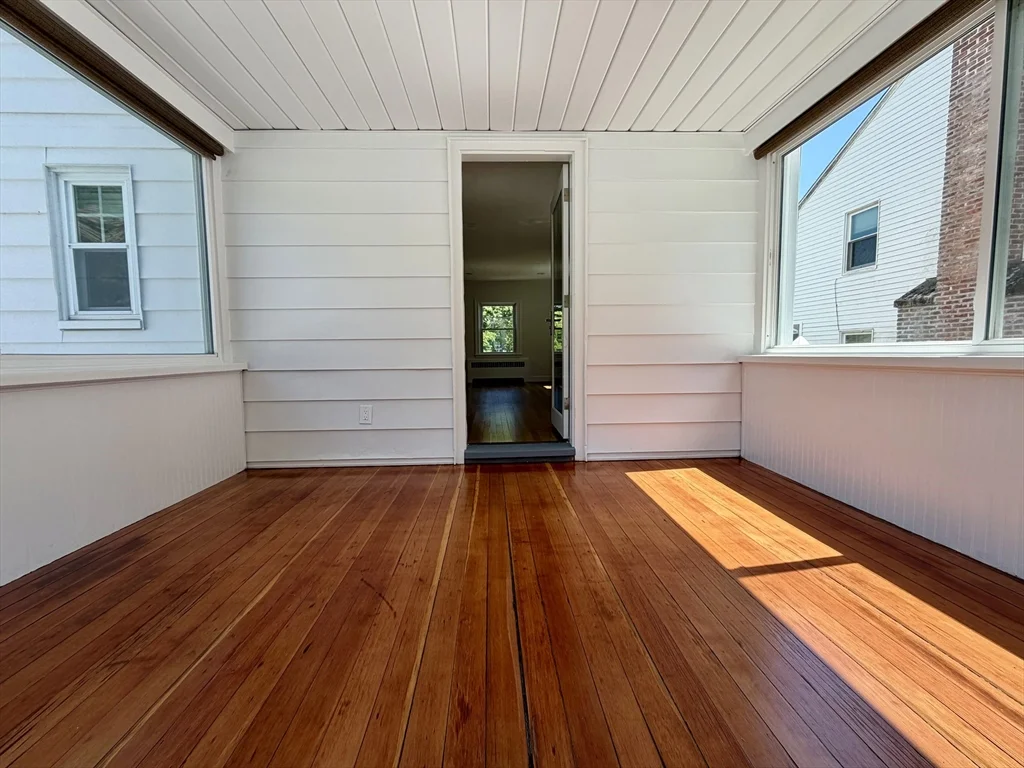 3 bed, 1 bath apartment for rent at 251 May St, Worcester — photo 6 of 26