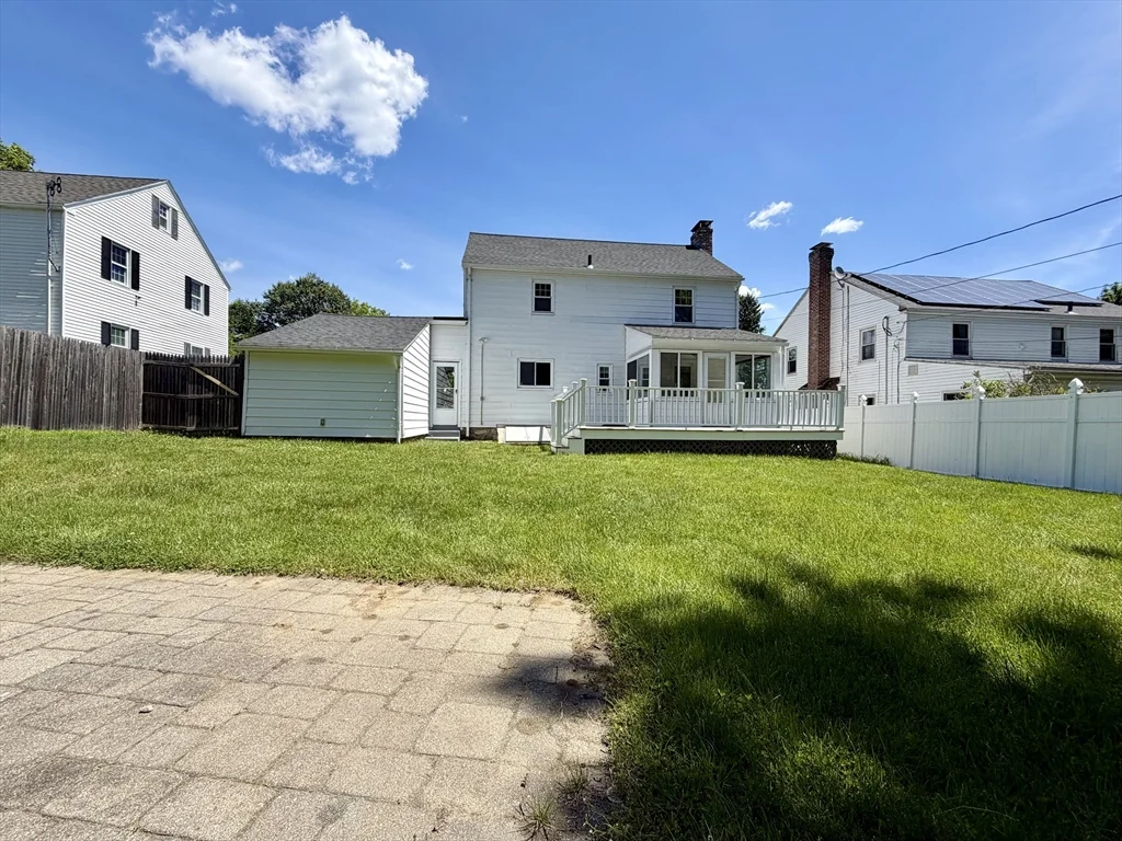 3 bed, 1 bath apartment for rent at 251 May St, Worcester — photo 25 of 26