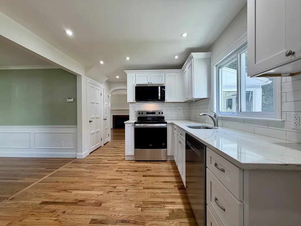 3 bed, 1 bath apartment for rent at 251 May St, Worcester — photo 11 of 26
