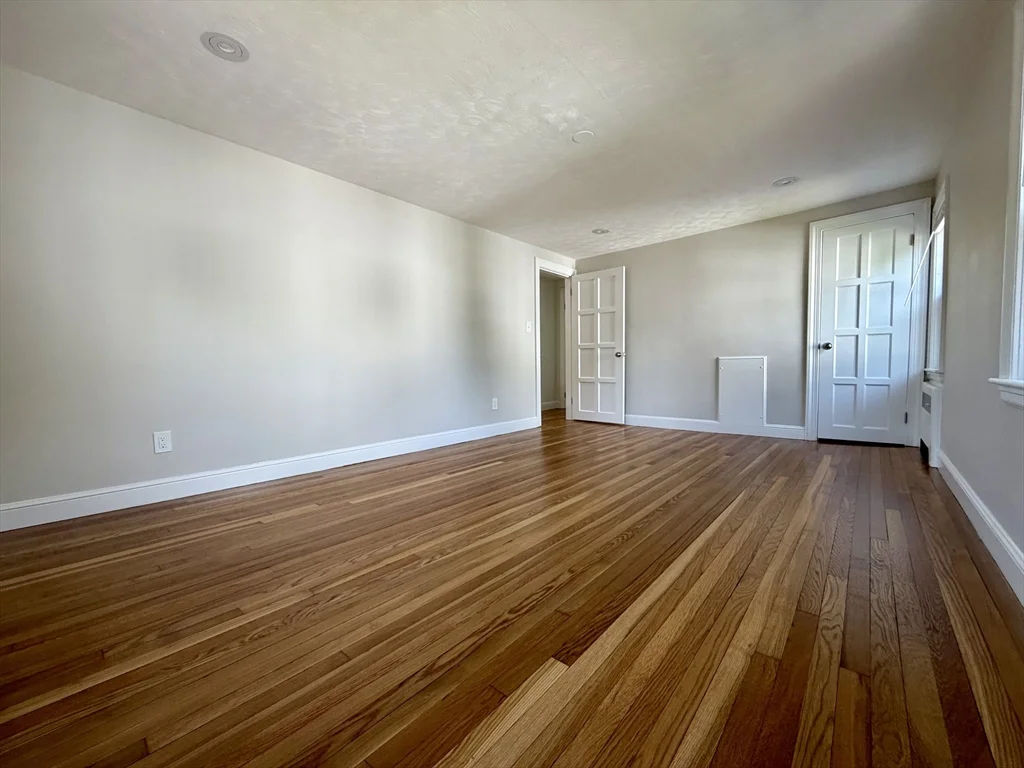 3 bed, 1 bath apartment for rent at 251 May St, Worcester — photo 14 of 26