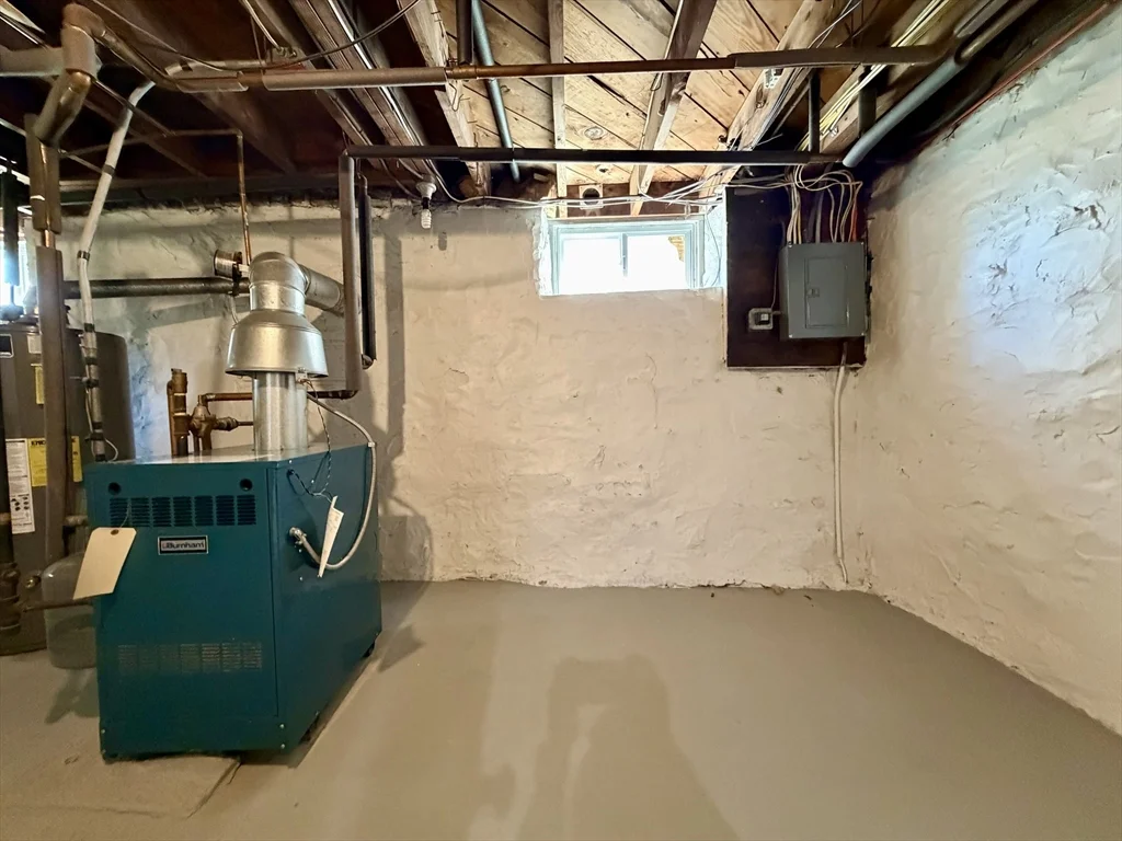 3 bed, 1 bath apartment for rent at 251 May St, Worcester — photo 24 of 26